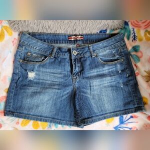 Makers of True Originals Women's Jean Shorts 32